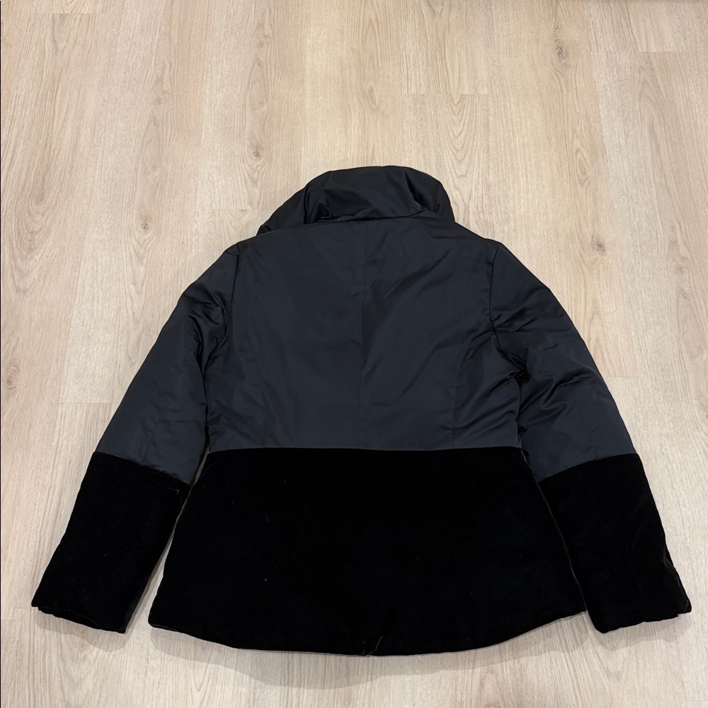 NWT White House Black Market Medium Women's Black Puffer Jacket - Picture 5 of 5